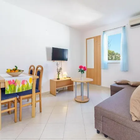 - Comfort One Bedroom T C3 * Lumbarda